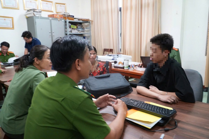 Giấc mộng đổi đời nhanh chóng và "địa ngục" liền kề - Ảnh 2.