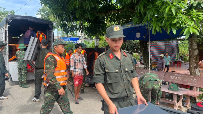 Đồng Tháp công bố tình huống khẩn cấp sạt lở bờ sông Tiền- Ảnh 8.