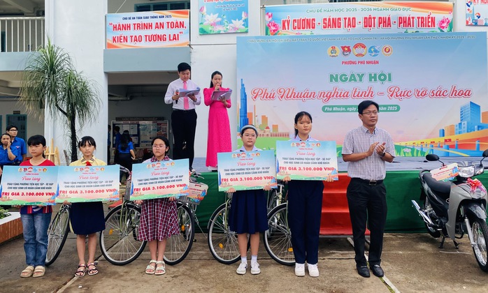 Một ngày đặc biệt ở phường Phú Nhuận, TP HCM - Ảnh 3.