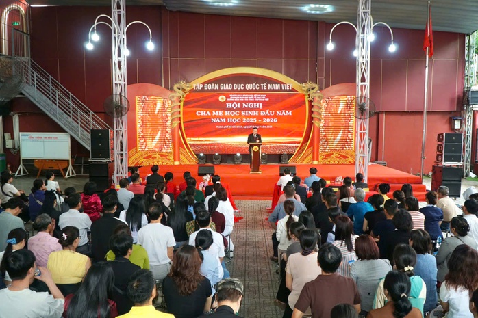 Chia sẻ bất ngờ ở buổi họp phụ huynh: Thầy, cô giáo không phải là nơi bắt đầu của sự phán xét - Ảnh 1.