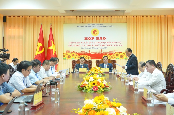 TP Cần Thơ phấn đấu trở thành nhóm thành phố phát triển khá của Châu Á - Ảnh 2.