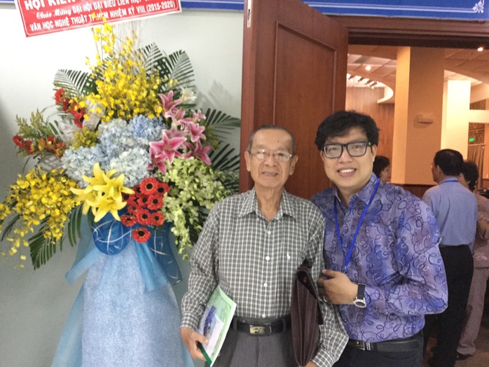 Gia đình NSND Đinh Bằng Phi Trao tặng nguồn tư liệu quý cho Nhà hát Nghệ thuật Hát bội TP HCM - Ảnh 2.