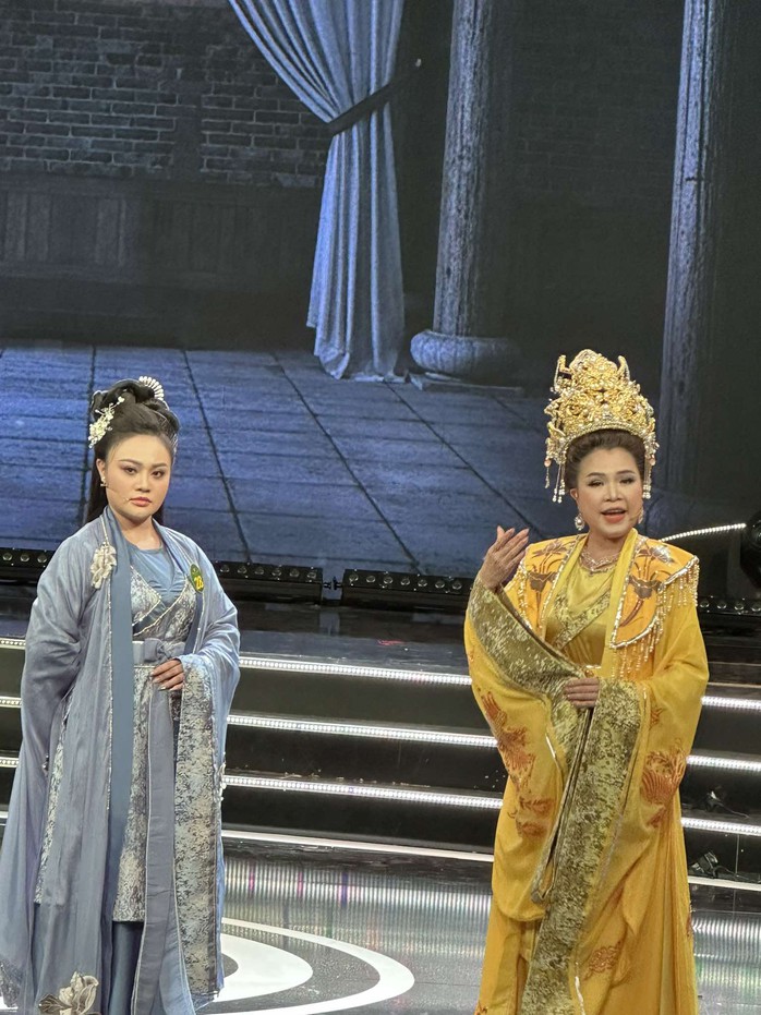 Đặng Thị Thùy Dương đoạt giải "Chuông vàng vọng cổ" lần thứ 20 -2025- Ảnh 3.
