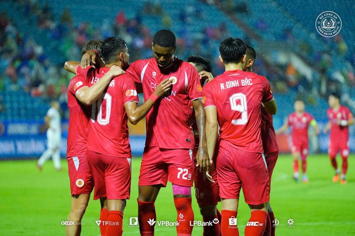 Quang Hải tỏa sáng, Công an Hà Nội thắng đẹp nhà vô địch V-League - Ảnh 3.