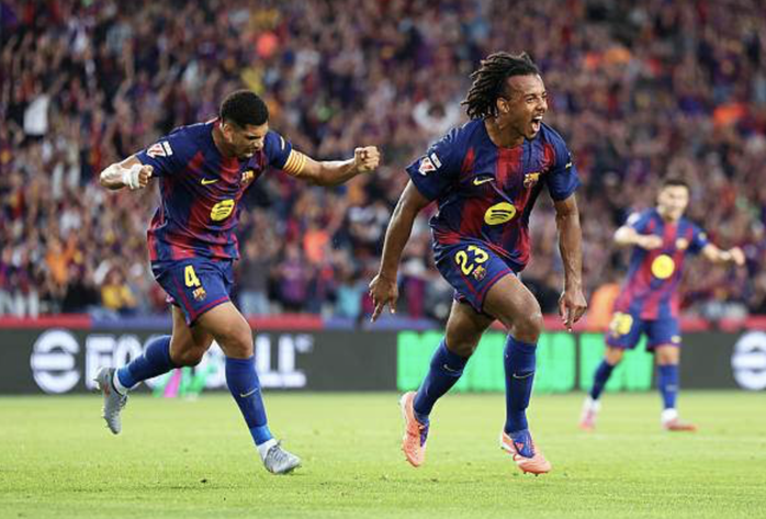 Rashford và Lamal tỏa sáng vai kiến tạo, Barcelona soán đỉnh bảng La Liga- Ảnh 2.
