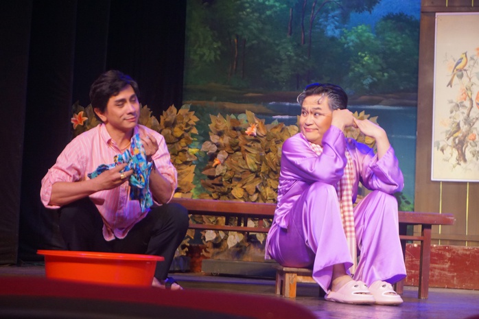 Đại Nghĩa, Hồng Ánh, Đình Toàn gây sốt với vở "Hồn ai nấy giữ" - Ảnh 1.