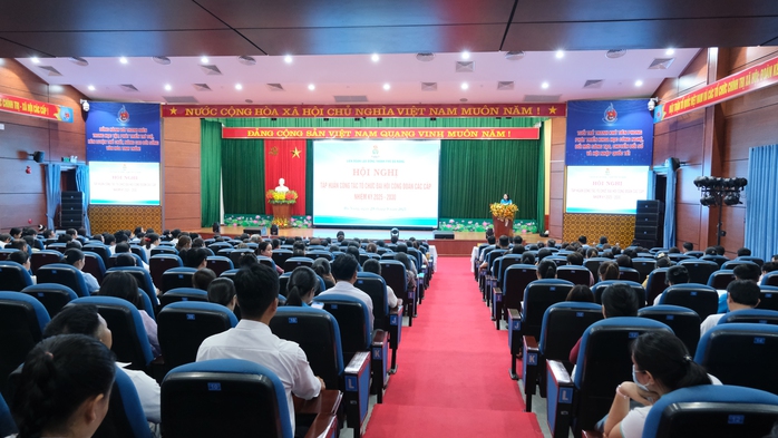 Tập huấn công tác tổ chức đại hội Công đoàn các cấp tại Đà Nẵng - Ảnh 2.