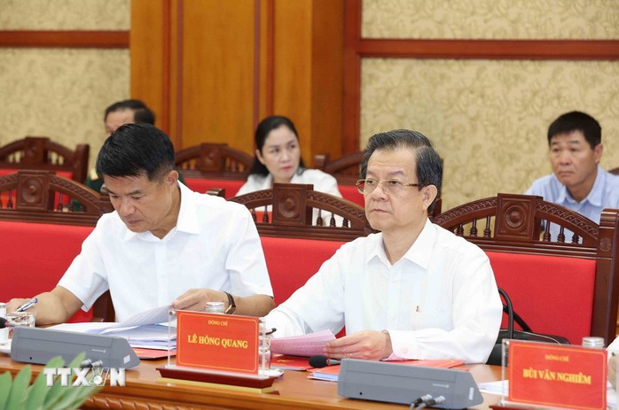 Những hình ảnh Tổng Bí thư chủ trì họp về phòng, chống tham nhũng, lãng phí, tiêu cực - Ảnh 6.