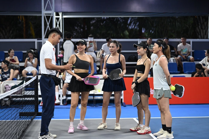 Nghệ sĩ, KOL mang trung thu ấm đến Bệnh viện Nhi đồng 1

- Ảnh 5.