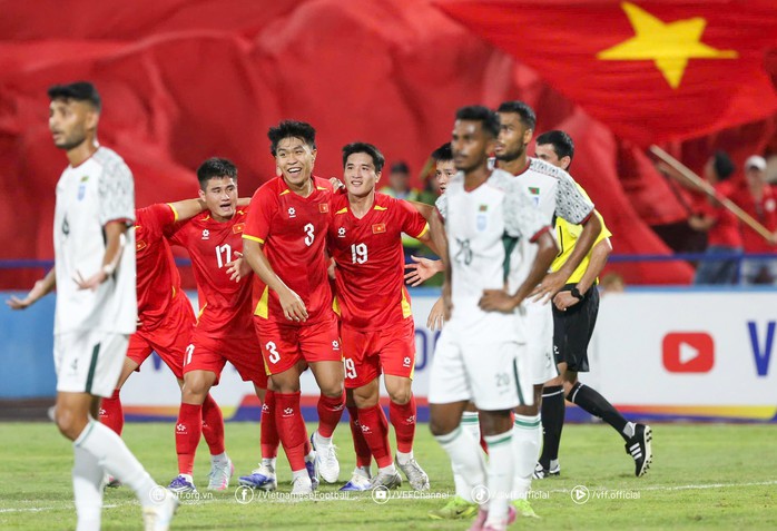 Bỏ lỡ nhiều cơ hội, U23 Việt Nam vẫn thắng dễ trận ra quân - Ảnh 3.