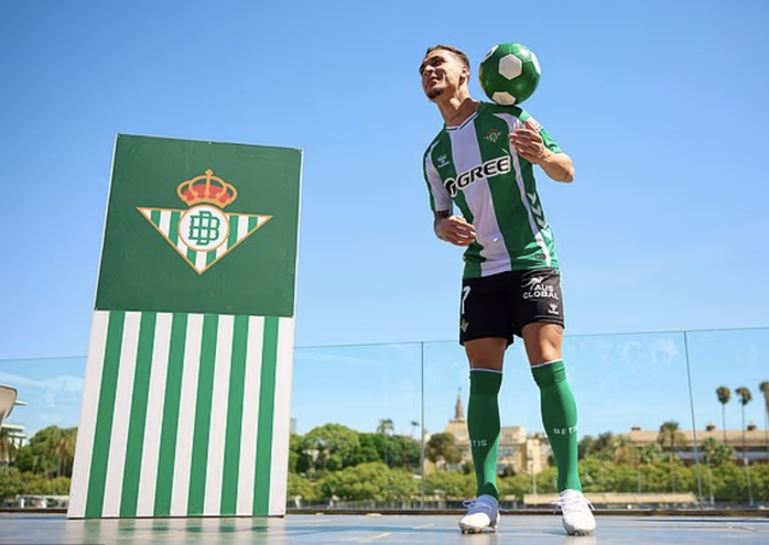 Antony bật khóc ngày trở lại Real Betis, khép lại ác mộng tại Man United - Ảnh 5.
