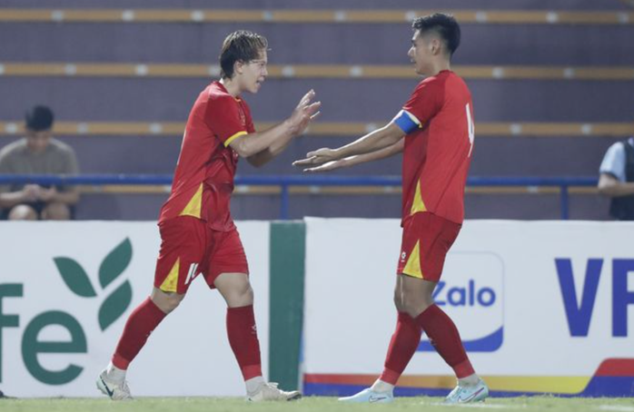 Bỏ lỡ nhiều cơ hội, U23 Việt Nam vẫn thắng dễ trận ra quân - Ảnh 4.