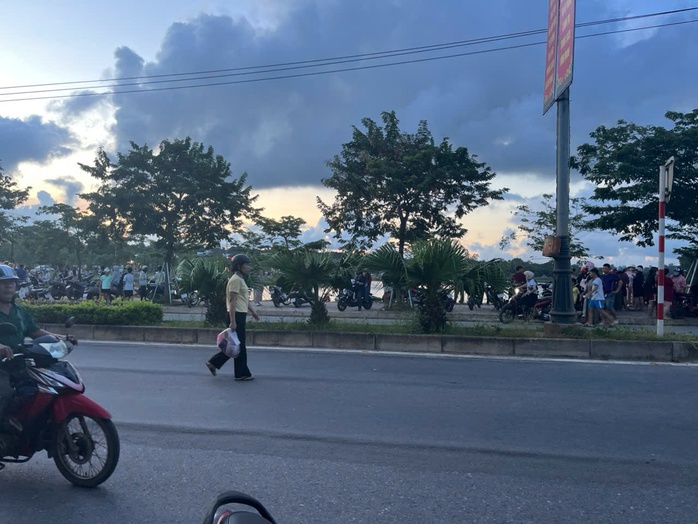 Xuống gầm cầu chơi, 2 bé gái chết đuối thương tâm- Ảnh 1. Xuống gầm cầu chơi, 2 bé gái chết đuối thương tâm- Ảnh 1.
