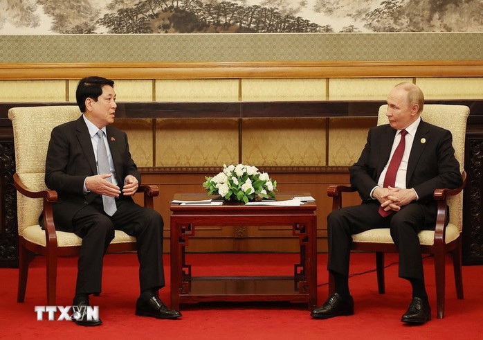 Chủ tịch nước Lương Cường hội kiến Tổng thống Nga Vladimir Putin- Ảnh 1. Chủ tịch nước Lương Cường hội kiến Tổng thống Nga Vladimir Putin - Ảnh 1.