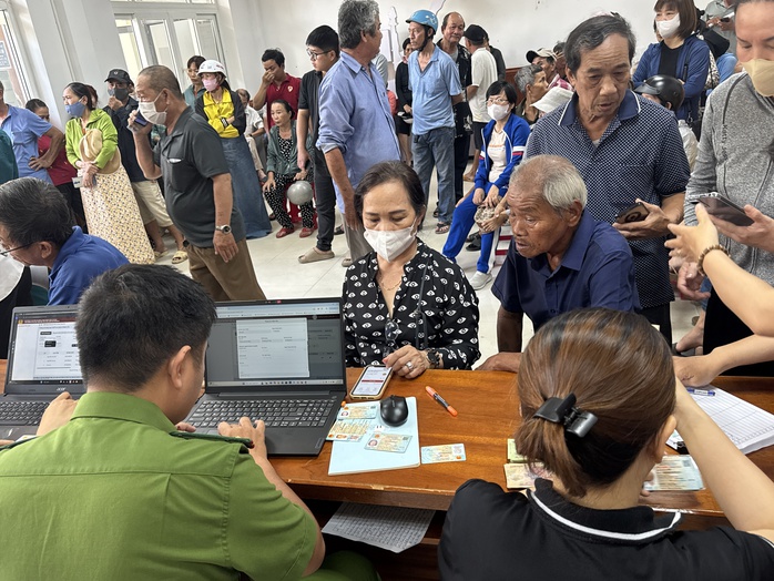 Phường Thanh Khê chi trả quà Quốc khánh cho dân trong 2 ngày 3 và 4 - 9 - Ảnh 1. Phường Thanh Khê chi trả quà Quốc khánh cho dân trong 2 ngày 3 và 4 - 9 - Ảnh 1.