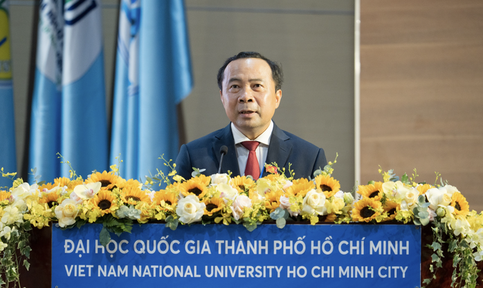 Giám đốc ĐHQG TP HCM nhận nhiệm vụ mới - Ảnh 1.