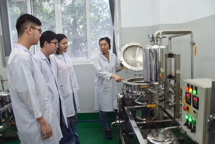 Sắp xếp lại hệ thống đại học là tất yếu- Ảnh 1. Sắp xếp lại hệ thống đại học là tất yếu- Ảnh 1.