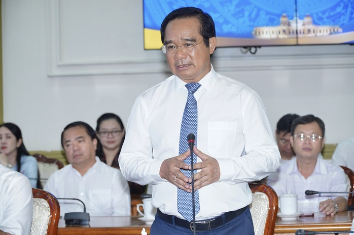 Chủ tịch UBND TP HCM Nguyễn Văn Được đề nghị cán bộ gạt bỏ tư duy cát cứ trong lĩnh vực, địa phương - Ảnh 1.