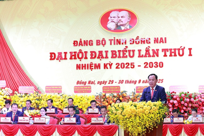 Ông Vũ Hồng Văn tiếp tục giữ chức Bí thư Tỉnh ủy Đồng Nai nhiệm kỳ 2025 - 2030 - Ảnh 3.