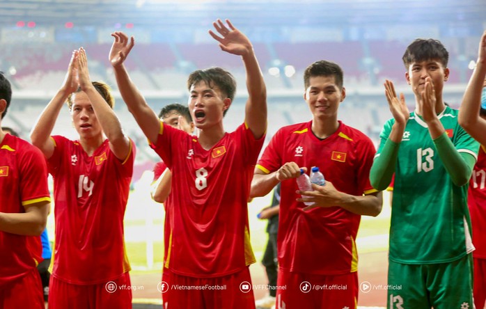 U23 Việt Nam tiếp tục thử nghiệm cầu thủ Việt kiều- Ảnh 2.