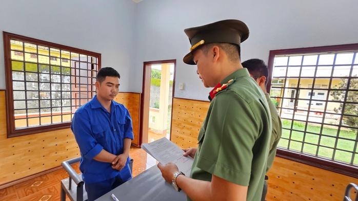 Khởi tố Hai anh em lừa đảo chiếm đoạt tiền của hàng trăm ngàn người dân - Ảnh 1.