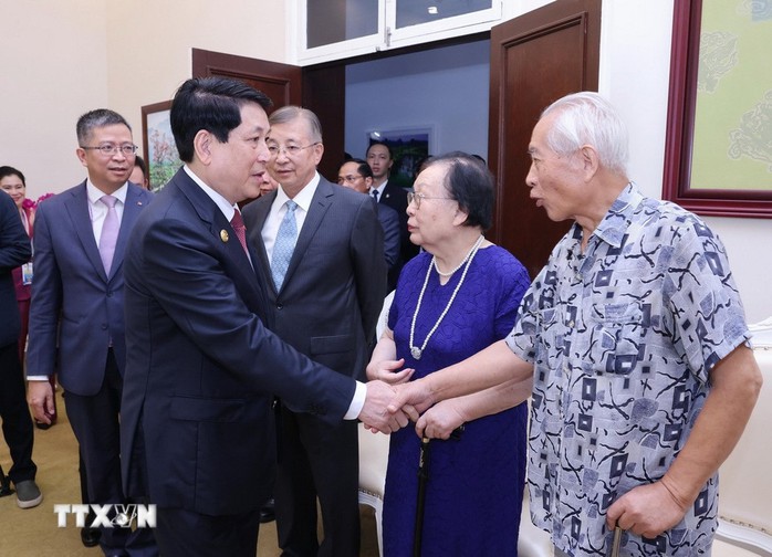 Chủ tịch nước Lương Cường xúc động gặp mặt gia đình các nhân sĩ hữu nghị Trung Quốc- Ảnh 4. Chủ tịch nước Lương Cường xúc động gặp mặt gia đình các nhân sĩ hữu nghị Trung Quốc- Ảnh 4.