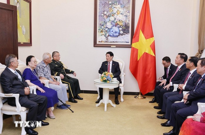 Chủ tịch nước Lương Cường xúc động gặp mặt gia đình các nhân sĩ hữu nghị Trung Quốc- Ảnh 5. Chủ tịch nước Lương Cường xúc động gặp mặt gia đình các nhân sĩ hữu nghị Trung Quốc- Ảnh 5.
