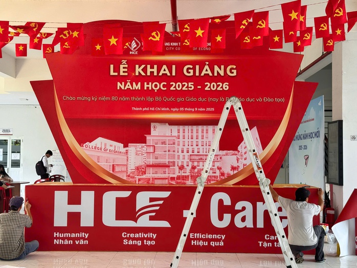 Trường nghề chuẩn bị từ A-Z cho lễ khai giảng đặc biệt- Ảnh 6. Trường nghề chuẩn bị từ A-Z cho lễ khai giảng đặc biệt- Ảnh 6.