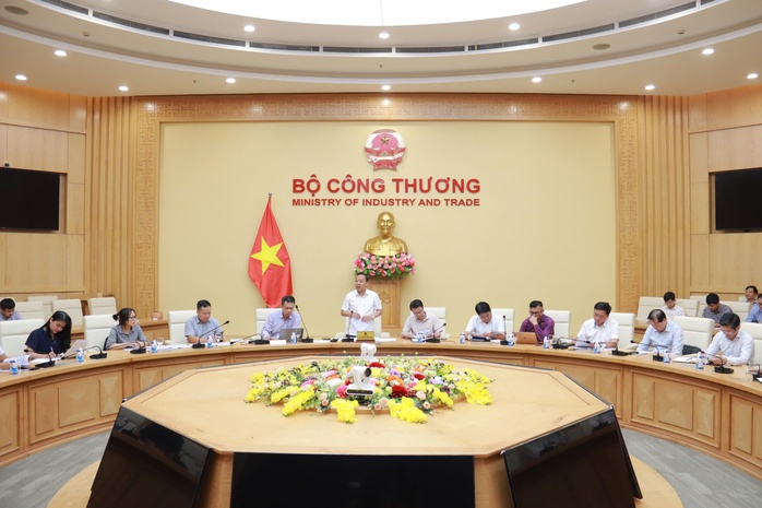 EVN kiến nghị sớm tính giá điện hai thành phần - Ảnh 1.