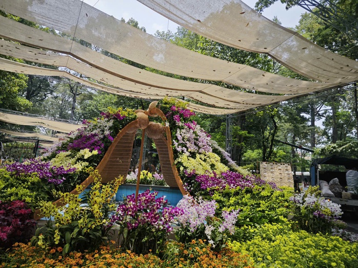 Ngành hoa Đà Lạt "sốc" vì bão hủy đơn hàng trước ngày khai giảng- Ảnh 1. Ngành hoa Đà Lạt "sốc" vì bão hủy đơn hàng trước ngày khai giảng- Ảnh 1.