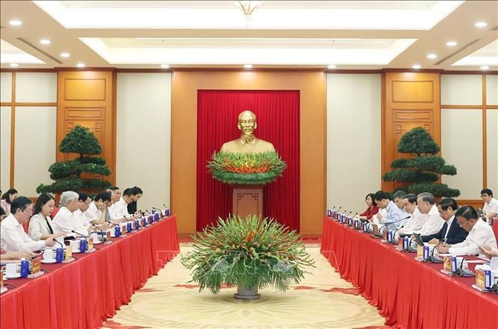 Tổng Bí thư Tô Lâm chủ trì cuộc làm việc quan trọng với MTTQ Việt Nam - Ảnh 3. Tổng Bí thư Tô Lâm chủ trì cuộc làm việc quan trọng với MTTQ Việt Nam - Ảnh 3.