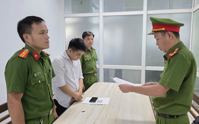 Nhân viên bảo hiểm tham ô tiền tỉ tại Đà Nẵng bị bắt giam - Ảnh 1. Nhân viên bảo hiểm tham ô tiền tỉ tại Đà Nẵng bị bắt giam - Ảnh 1.