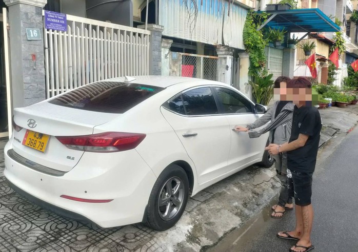 Bắt nhóm cướp giật táo tợn tại Đà Nẵng - Ảnh 1.