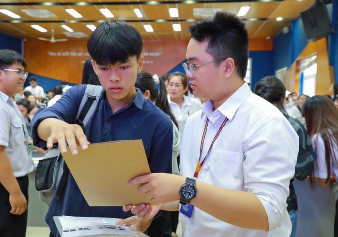 Trường ĐH Luật TP HCM rút ngắn thời gian đào tạo cử nhân- Ảnh 2.