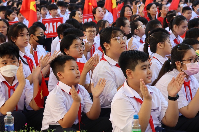 Tưng bừng khai giảng năm học mới đặc biệt chưa từng có - Ảnh 20.