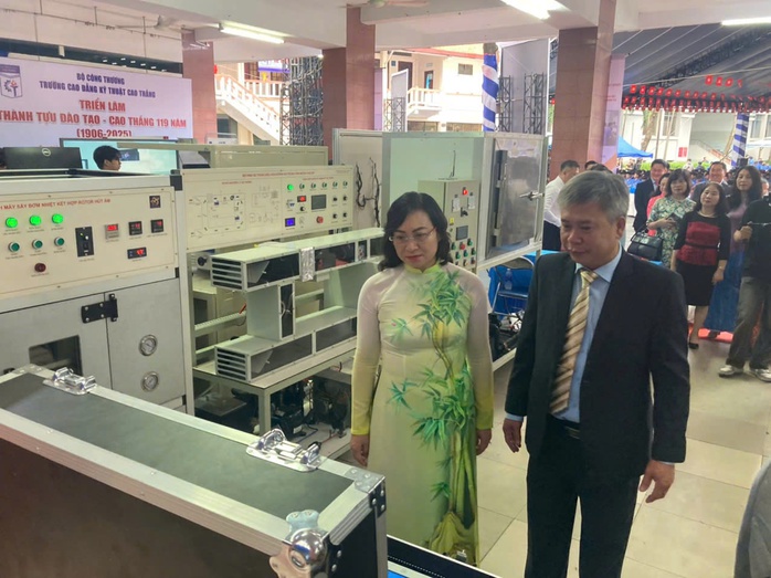 Tưng bừng khai giảng năm học mới đặc biệt chưa từng có - Ảnh 10.