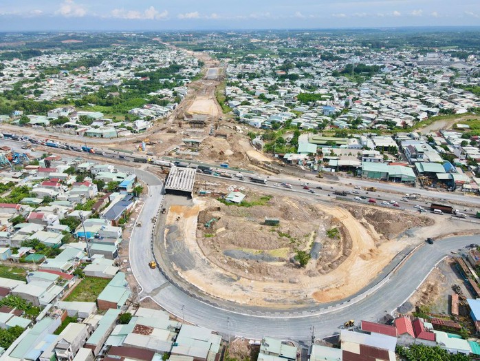 Lộ trình di chuyển trên đường Võ Nguyên Giáp khi thi công nút giao với cao tốc Biên Hòa - Vũng Tàu- Ảnh 1.