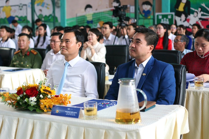 Tưng bừng khai giảng năm học mới đặc biệt chưa từng có - Ảnh 34.