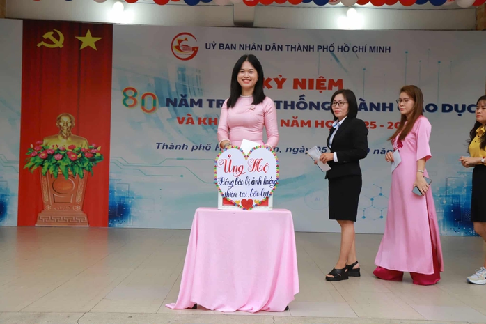 Tưng bừng khai giảng năm học mới đặc biệt chưa từng có - Ảnh 36.