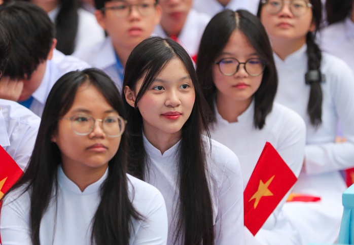 Tưng bừng khai giảng năm học mới đặc biệt chưa từng có - Ảnh 5.