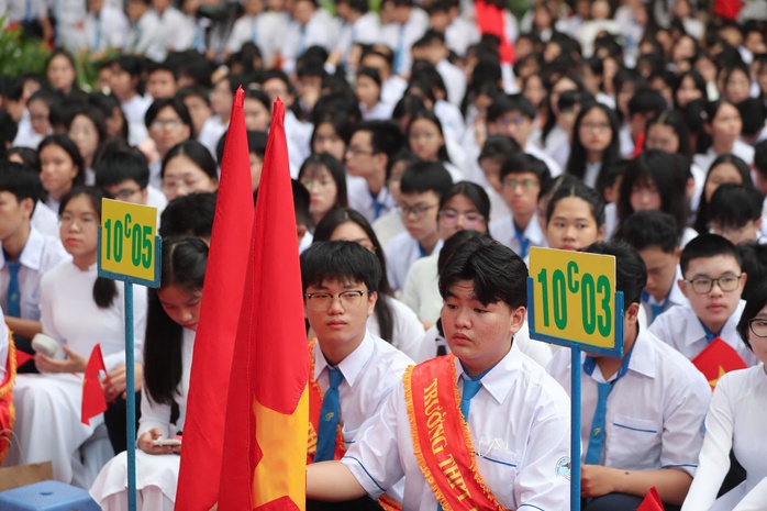 Tưng bừng khai giảng năm học mới đặc biệt chưa từng có - Ảnh 6.