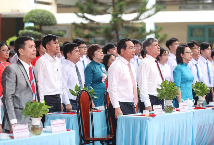Tưng bừng khai giảng năm học mới đặc biệt chưa từng có - Ảnh 47.