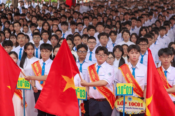 Tưng bừng khai giảng năm học mới đặc biệt chưa từng có - Ảnh 44.