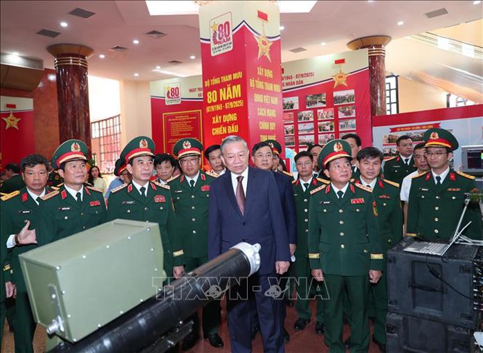 Tổng Bí thư Tô Lâm dự Lễ Kỷ niệm 80 năm Ngày truyền thống Bộ Tổng Tham mưu QĐND Việt Nam- Ảnh 4.