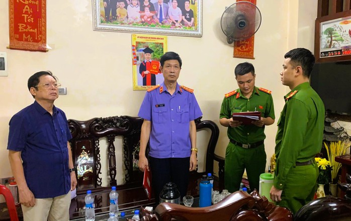 Bắt 2 lãnh đạo doanh nghiệp câu kết với trùm giang hồ Ý "ẻng"- Ảnh 1.