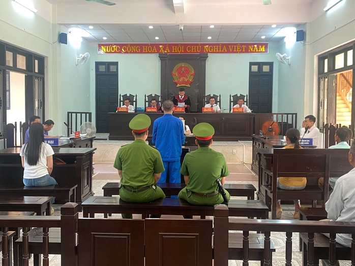 Nghĩ quẩn, người đàn ông ở TP Huế muốn được “giải thoát” cùng con gái 7 tháng tuổi - Ảnh 1. Nghĩ quẩn, người đàn ông ở TP Huế muốn được “giải thoát” cùng con gái 7 tháng tuổi - Ảnh 1.