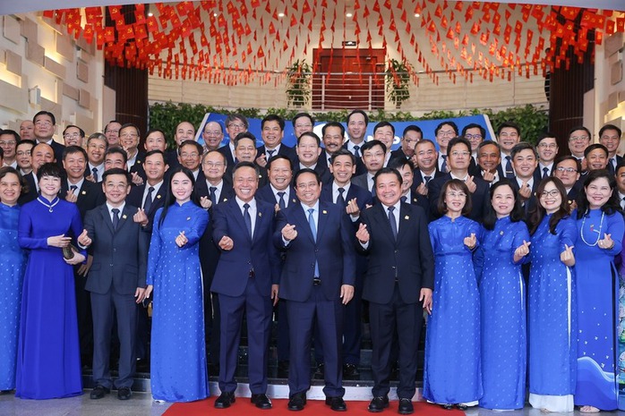 Thủ tướng Phạm Minh Chính: VNPT cần trở thành "bệ phóng" cho các ý tưởng sáng tạo- Ảnh 5. Thủ tướng Phạm Minh Chính: VNPT cần trở thành "bệ phóng" cho các ý tưởng sáng tạo- Ảnh 5.