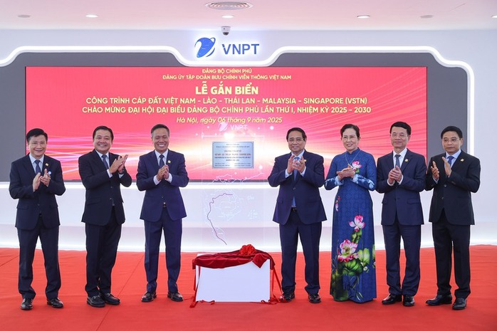 Thủ tướng Phạm Minh Chính: VNPT cần trở thành "bệ phóng" cho các ý tưởng sáng tạo- Ảnh 3. Thủ tướng Phạm Minh Chính: VNPT cần trở thành "bệ phóng" cho các ý tưởng sáng tạo- Ảnh 3.