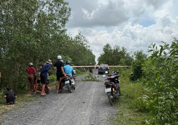 Nghi phạm 51 tuổi giết người tình 32 tuổi rồi phi tang thi thể tại Tây Ninh - Ảnh 3. Nghi phạm 51 tuổi giết người tình 32 tuổi rồi phi tang thi thể tại Tây Ninh - Ảnh 3.