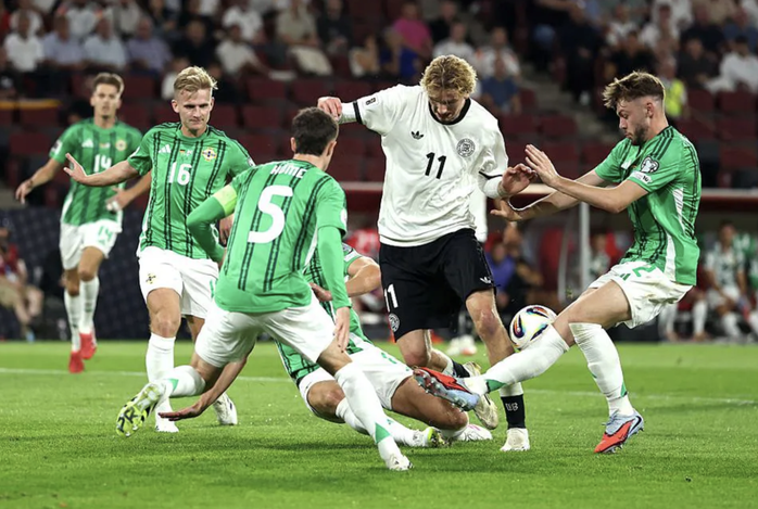 Tuyển Đức "vượt khó", sao Liverpool lập siêu phẩm thắng Bắc Ireland vòng loại World Cup- Ảnh 6. Tuyển Đức "vượt khó", sao Liverpool lập siêu phẩm thắng Bắc Ireland vòng loại World Cup- Ảnh 6.